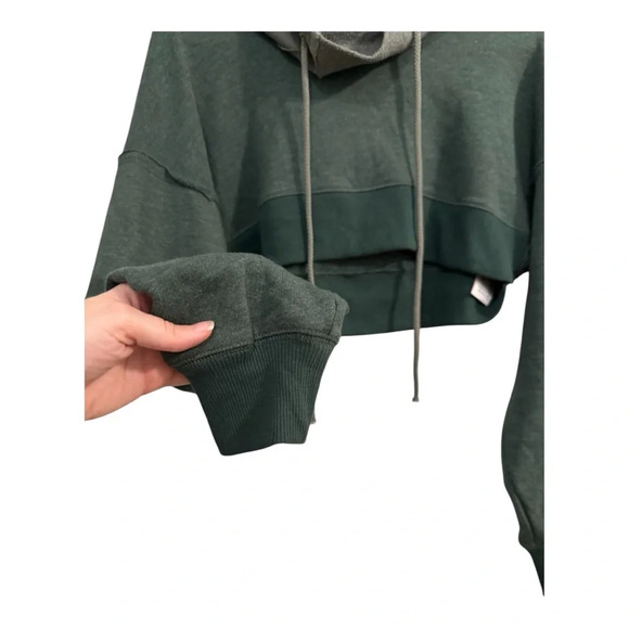 FREE PEOPLE Charmed Cropped Sweatshirt Multicolor Green Size XS - Picture 5 of 9